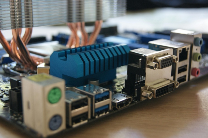 usb-port-reinforcement